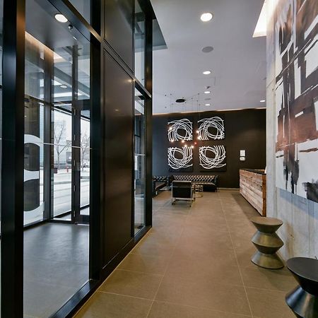 Luxury Skyline Condo In Downtown Free 24/7 Parking Вінніпег Екстер'єр фото