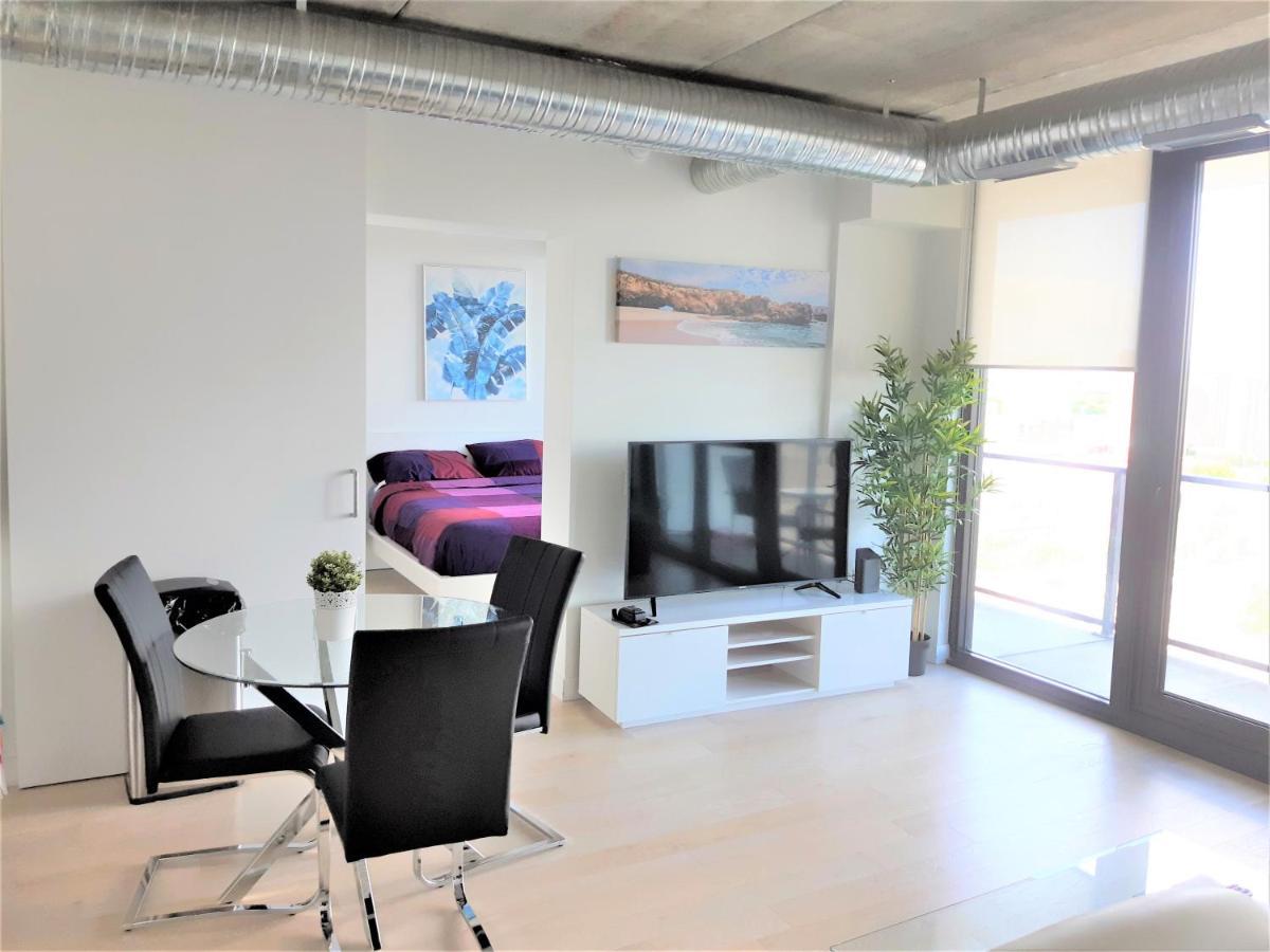 Luxury Skyline Condo In Downtown Free 24/7 Parking Вінніпег Екстер'єр фото