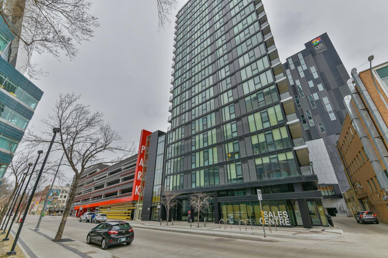 Luxury Skyline Condo In Downtown Free 24/7 Parking Вінніпег Екстер'єр фото